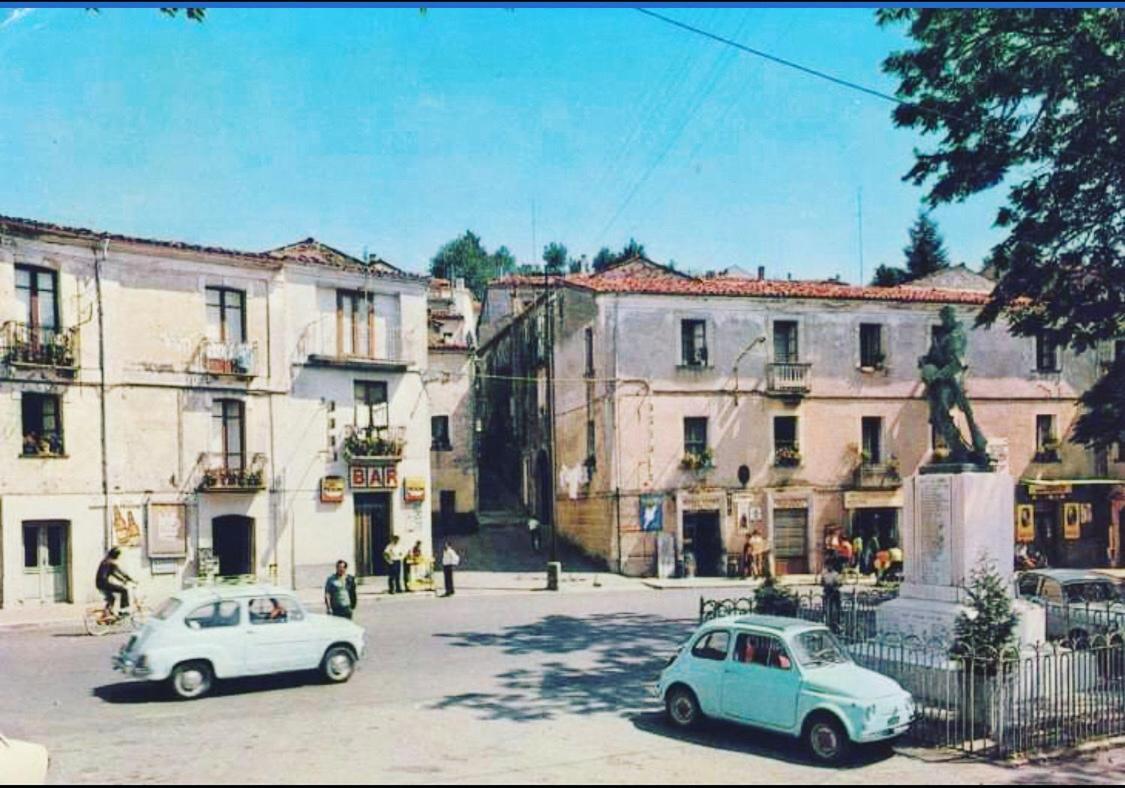 L'Arco Di Corso Garibaldi 202 Villa Soveria Mannelli Exteriör bild